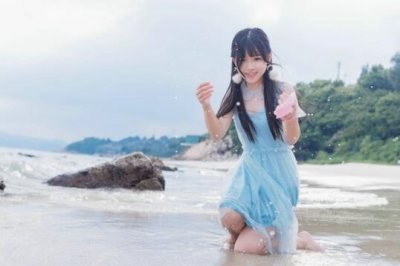 ​雨水滴在河面上的句子