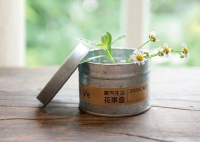 ​幽默生活犀利搞笑句子(闺蜜空间留言句子简短)