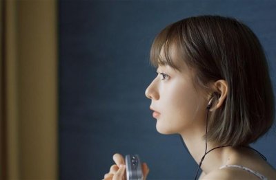 ​在江边吹风的心情说说