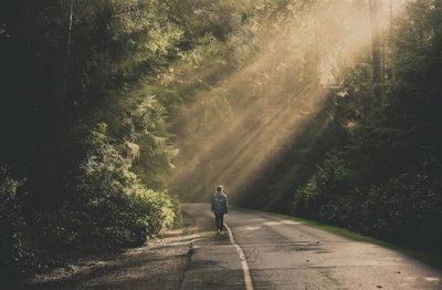 ​比悲伤更悲伤的故事精辟短句