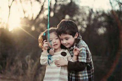 ​赞美母爱的优美句子 关于母爱的句子(精选65句)