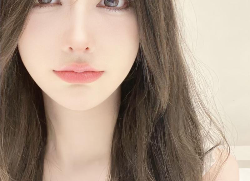 形容小女孩漂亮的短句精选20句