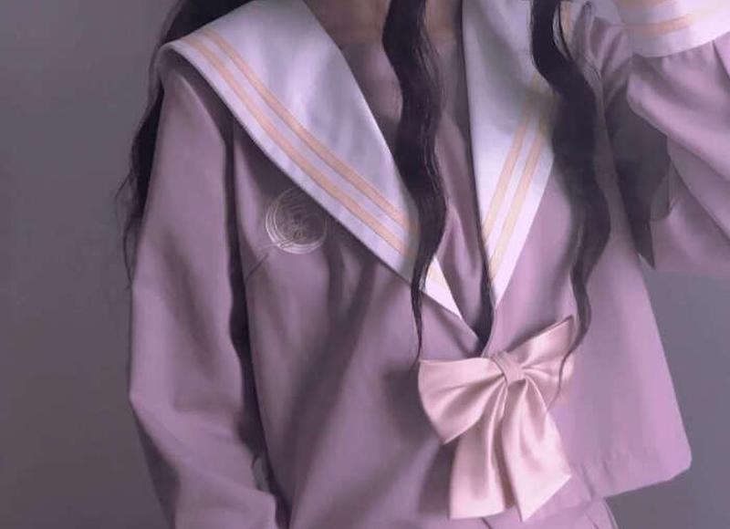 和女孩子聊天幽默开头，用聊天情话去撩动她