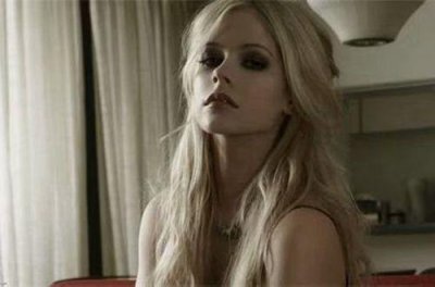 ​告诉全世界的人我现在很开心的句子