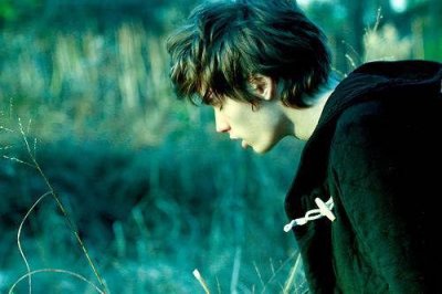 ​女人要坚强的个性签名 女孩要坚强坚强为自己(50句)