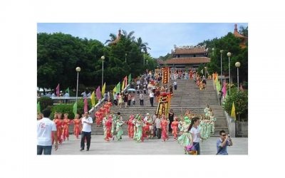 ​评价老师的话语简短（对优秀老师的赞美评价）