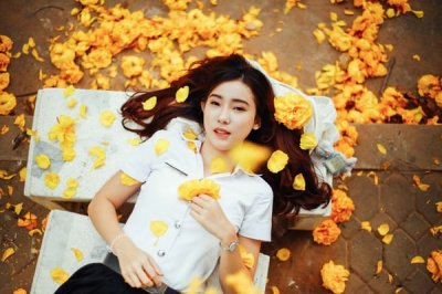 ​关于迎接告别经典句子文案说说