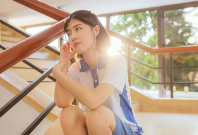 ​飞字有内涵网名(精选145个)