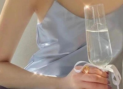 ​微信朋友圈说说的好句子必赞