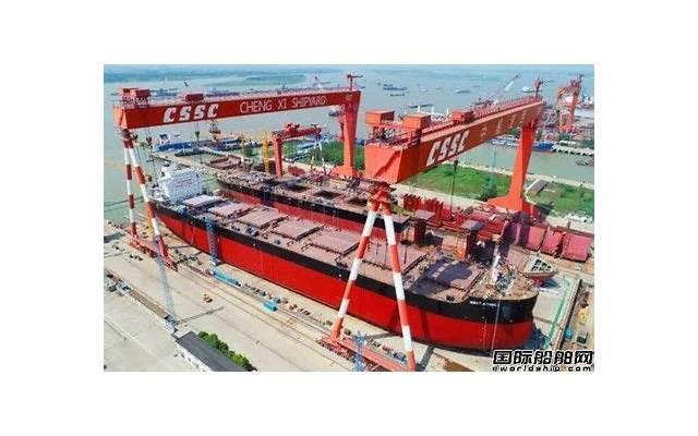 情侣爱情性签名：▉全世界就那么一个你…(精选18句)