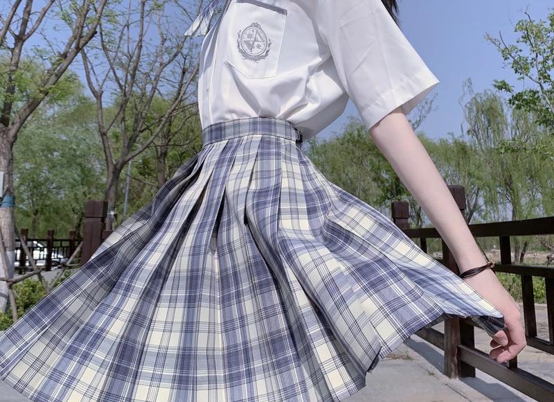 假期结束开学文案(假期结束开学文案小学)