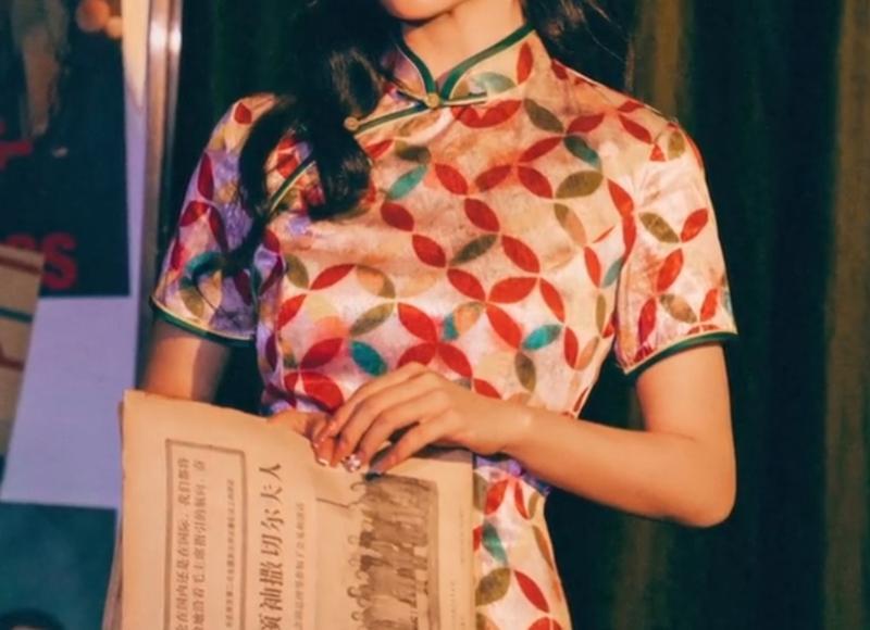 偶尔羡慕爱情却又庆幸单身(偶尔羡慕情侣偶尔庆幸自由下一句)