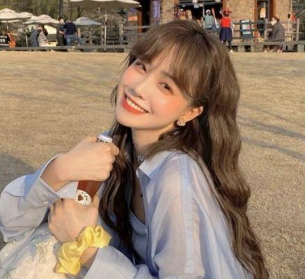 下雨天朋友圈九宫格文案