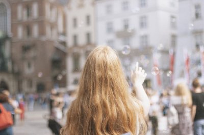 ​关于不和别人攀比的说说 不攀比不羡慕的句子