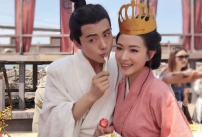 ​关于很丧却无关爱情的文案 让人伤感落泪的短句